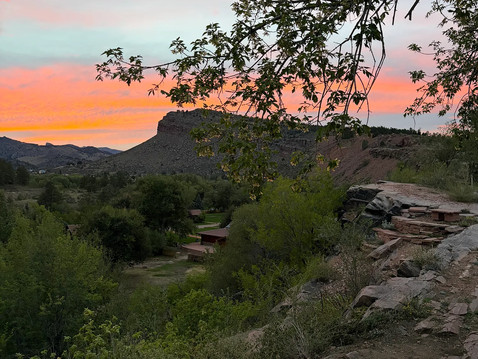 3 bed, 2600 sqft, $5,000 — Photo 2
