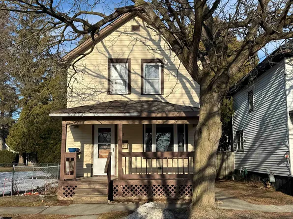 922 Franklin St, Ogdensburg, NY 13669