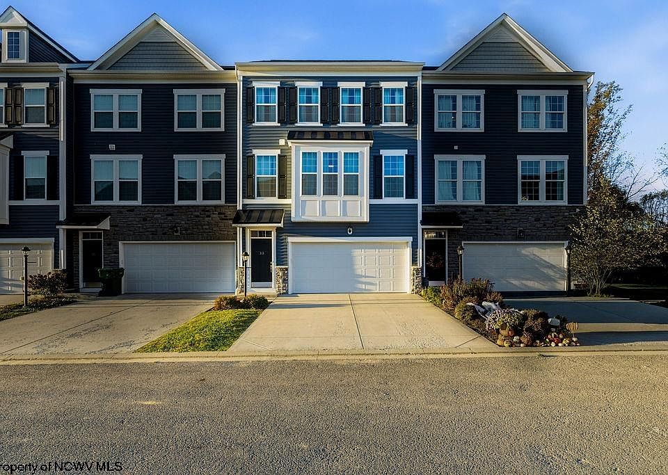 1st image of 33 Dover Ct
