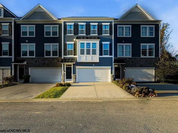 33 Dover Ct, Bridgeport, WV 26330