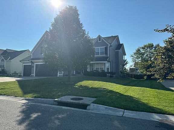 2nd image of 2509 SW Rustic Cir