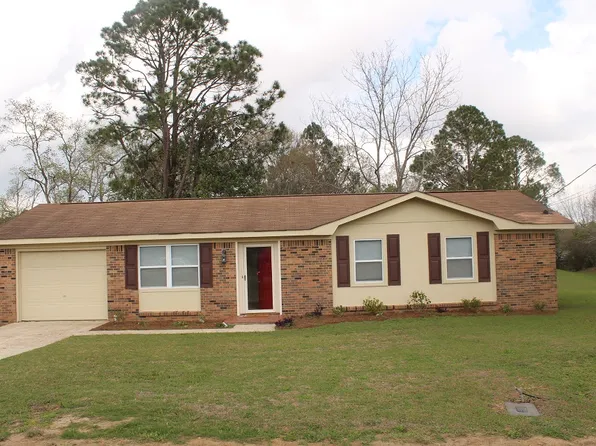 102 Greenridge Rd, Dothan, AL 36301