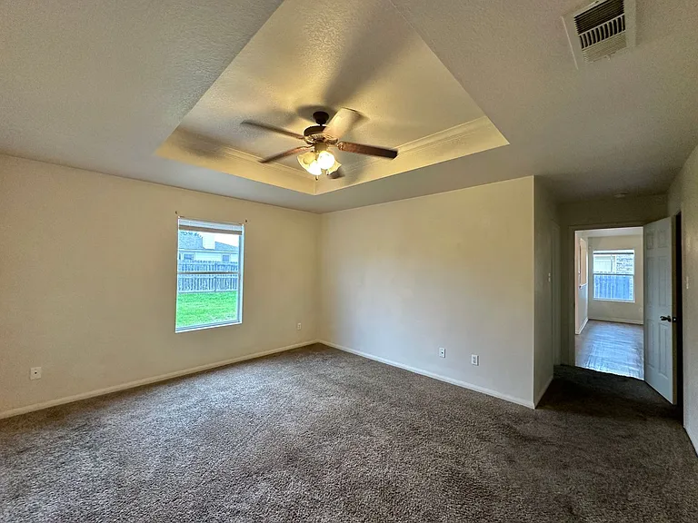 2311 Price Dr — Photo 8