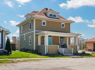 302 E Main St, Colfax, IL