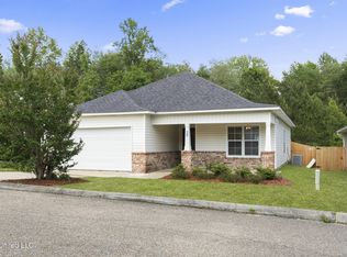 35 Clear Springs Ct, Hattiesburg, MS 39402