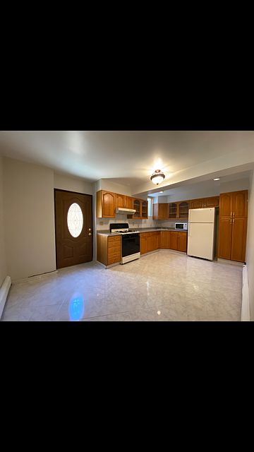 1st image of 2059 29th St #1R