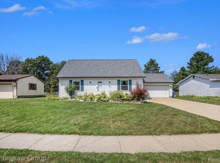 694 Metcalf Dr, Imlay City, MI
