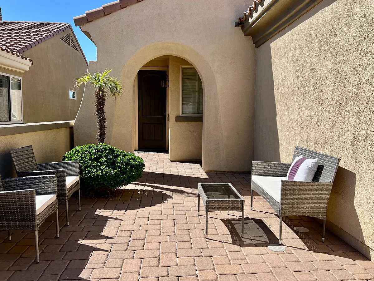Building Photo - 22426 N San Ramon Ct