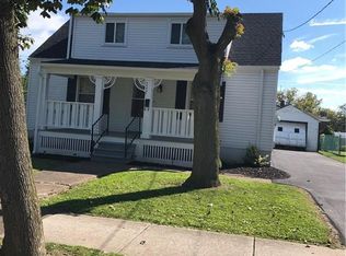 3225 Belden Pl, Niagara Falls, NY 14303