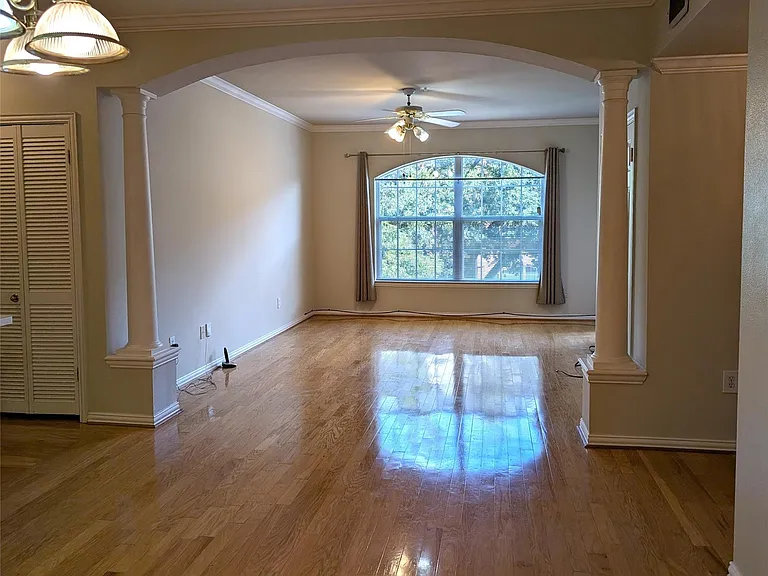 2111 Welch St #B208 — Photo 10