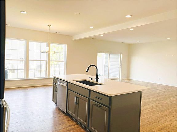 4th image of 7048 Dunton Rd #1