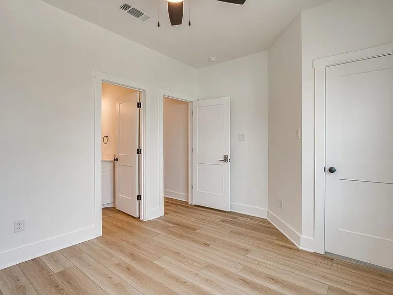 2345 Benbrook Blvd — Photo 65