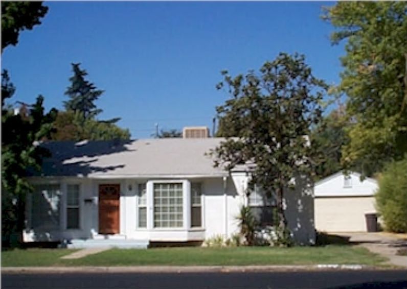 1st image of 4075 N Palm Ave