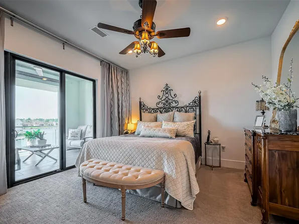 199 Waterpoint Ct #302, Montgomery, TX 77356