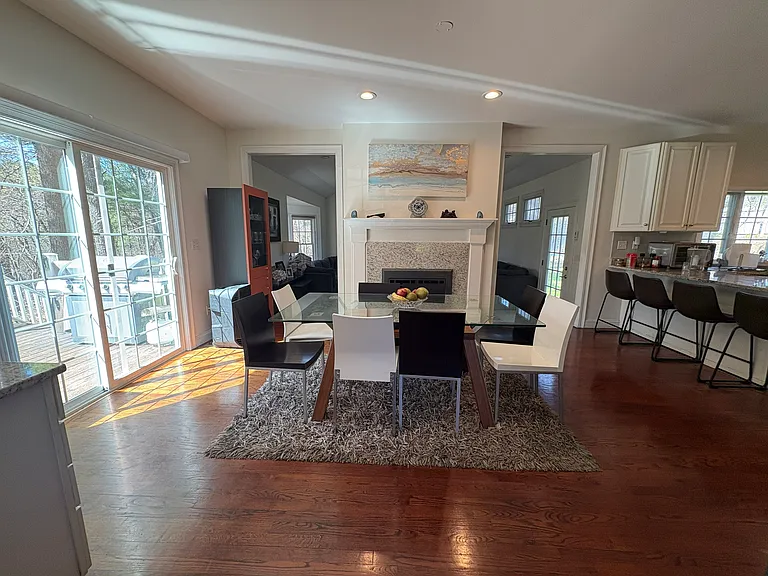 23 Indian Rock Rd — Photo 6