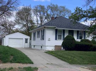 1009 Fleming Ave, Jackson, MI 49202