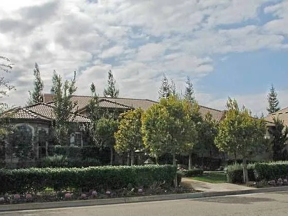 2533 W Fir Ave photo 1