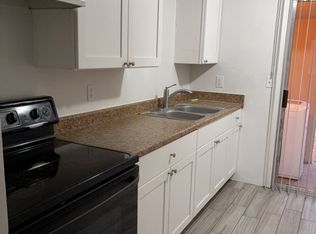 110 S Winchester Rd UNIT B, Apache Junction, AZ 85119