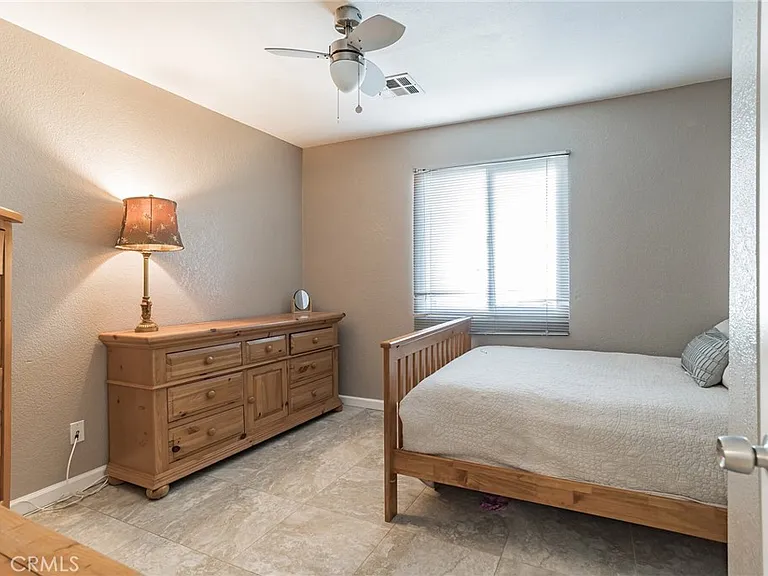 27350 Melanita Dr — Photo 21