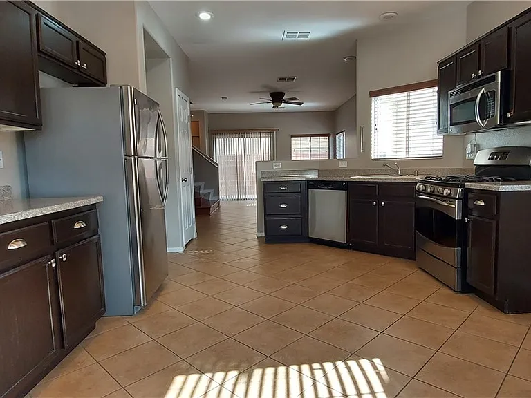 10613 Golden Aspen Ct — Photo 5