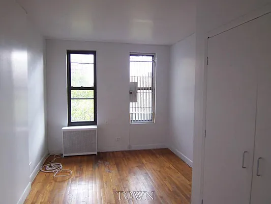 Rented by Town Residential | media 25