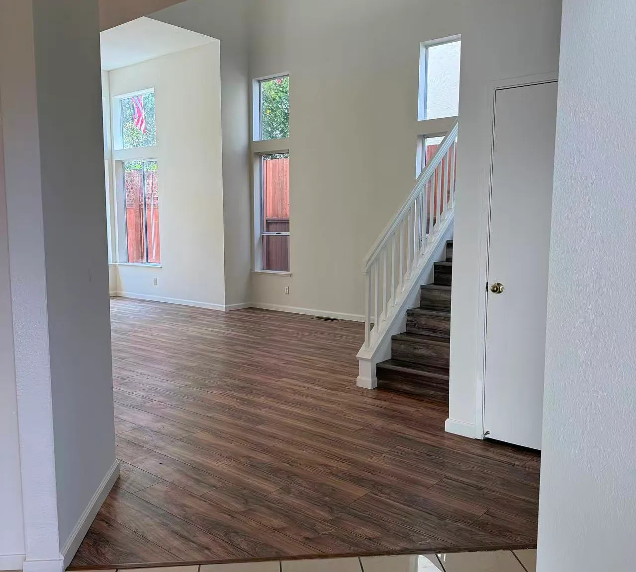 4 bed, 2.5 bath, 1860 sqft, $5,995 — Photo 2