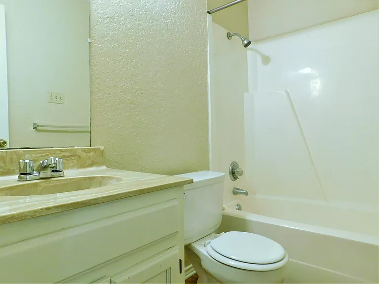 2212 Bolivar St #2212 — Photo 15