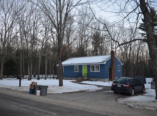 107 Pleasant Hill Rd, Hollis Center, ME 04042