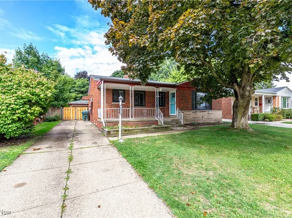 4454 W 215th St, Fairview Park, OH 44126