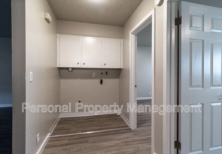 1008 NE 86th St — Photo 5