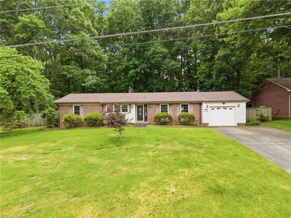 306 Spring St, King, NC 27021