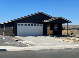 235 Parkside Pl, Ephrata, WA 98823