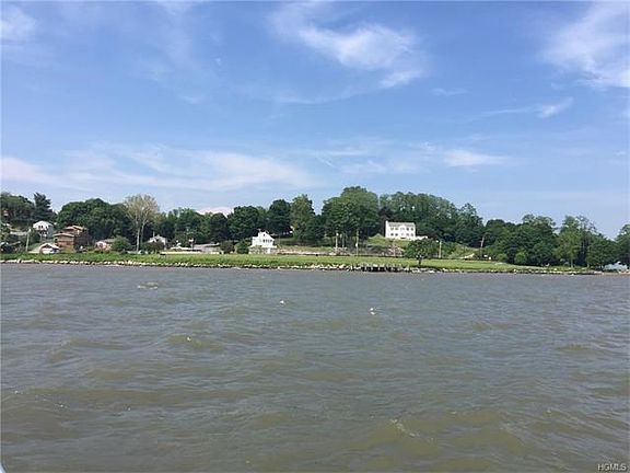 WHAT A VIEW AMAZING!!RIVERFONT AT ITS FINEST !!FINEST CRAFTSMANSHIP!!