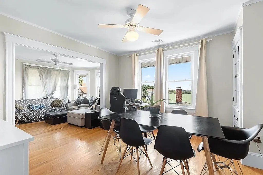 3 bed, $3,395 — Photo 1