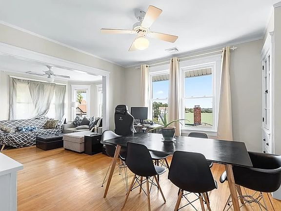 5th image of 8 Murray Hill Rd APT 2