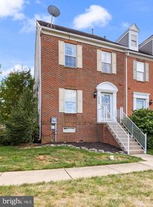 1700 Derrs Sq W, Frederick, MD, 21701
