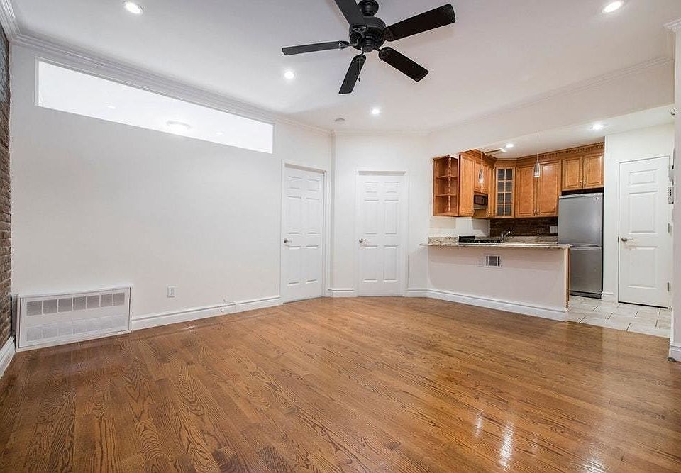 1st image of 230 E 97th St APT 4A
