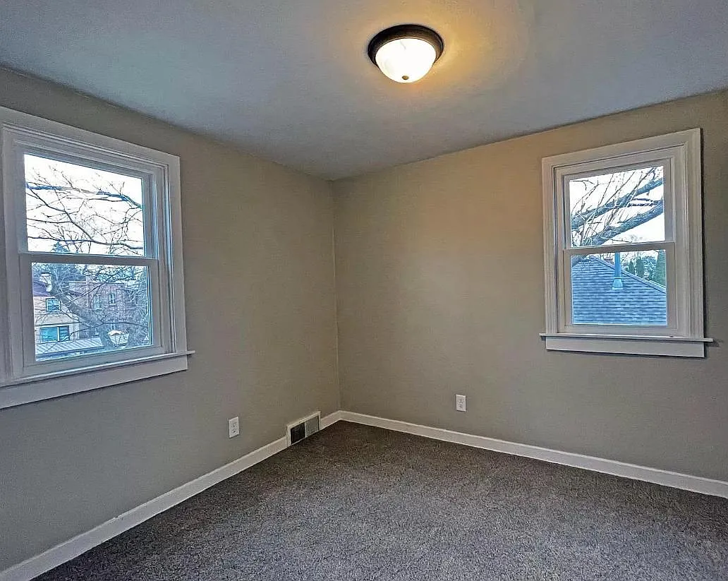 2 bed, 1100 sqft, $1,895 — Photo 4