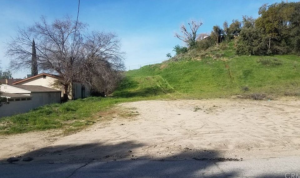 1st image of 0 N Pershing Av Ave