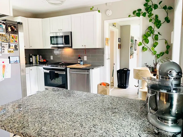 3834 N Zenobia St — Photo 5