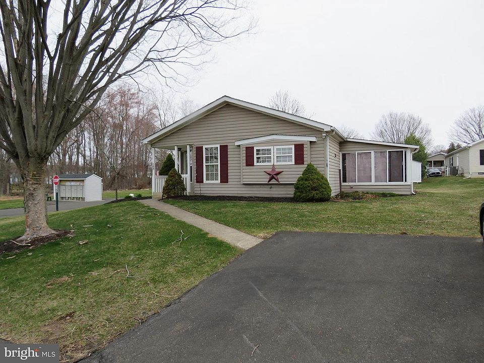 1st image of 143 Raven Ct