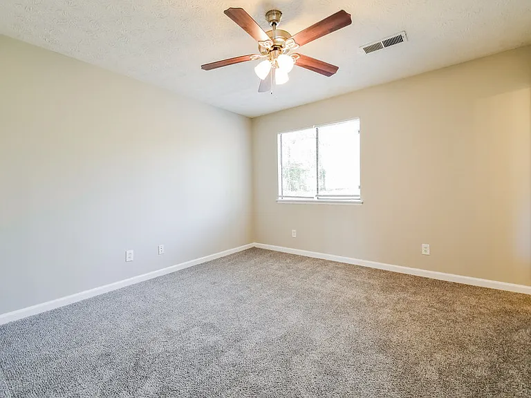 2464 Hewatt Rd — Photo 10