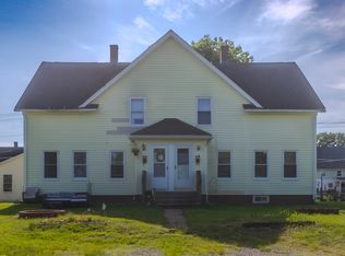 42 1st St, Plainfield, CT 06374