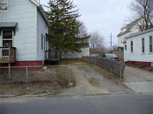 2nd image of 43 Ophelia St