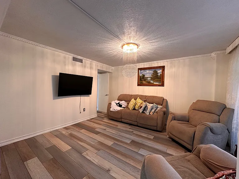 2699 Seville Blvd #701 — Photo 10