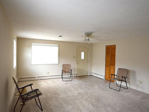 4th image of 122 S Tuxedo Dr