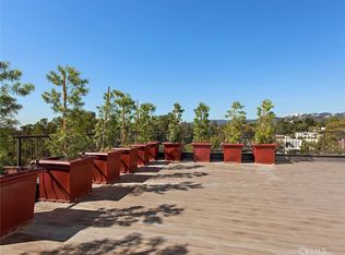610 Levering Ave APT 403, Los Angeles, CA 90024