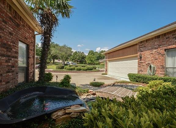 4th image of 3302 Bluffview Dr