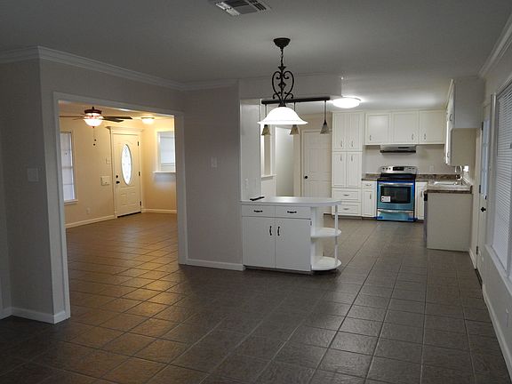 5th image of 3325 Casa Blanca Dr
