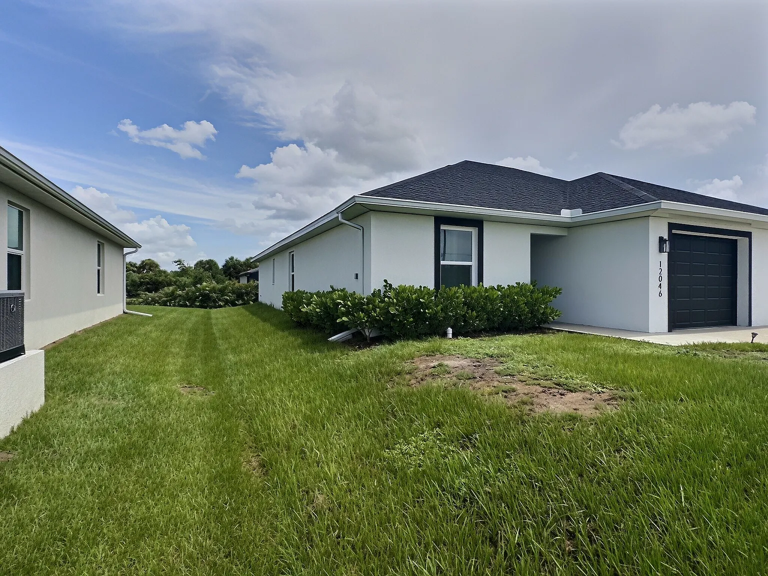 3 bed, 1347 sqft, $2,100 — Photo 3